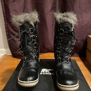 Ladies Sorel boots